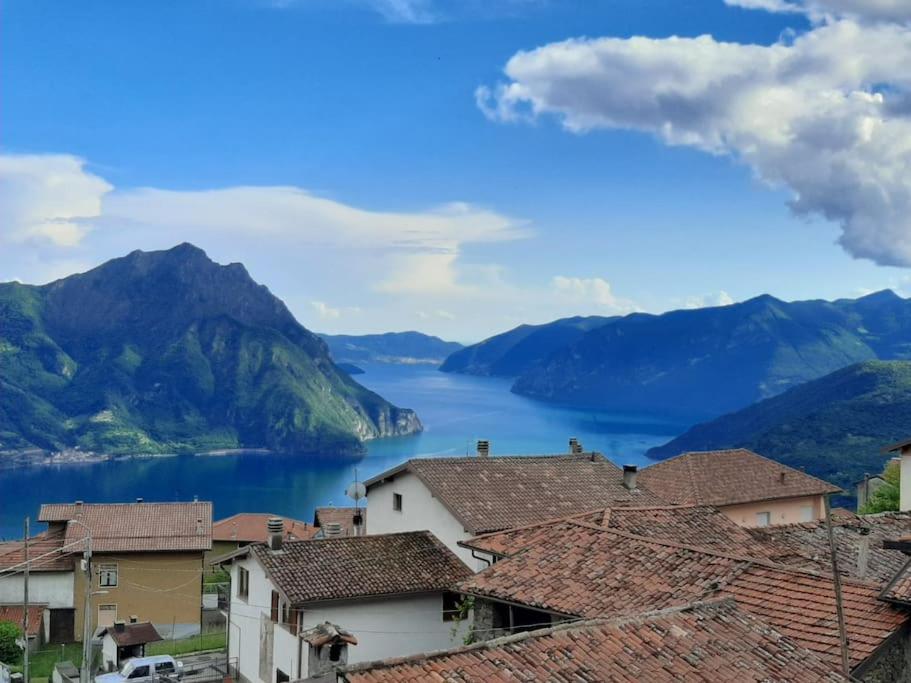 Brezza Di Lago Costa Volpino Esterno foto