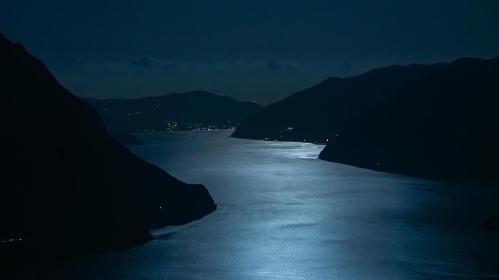 Brezza Di Lago Costa Volpino Esterno foto